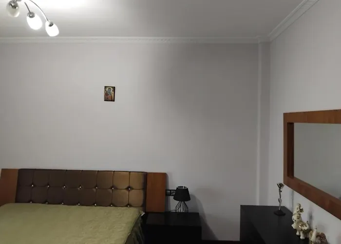 Large Garden Family Apartment