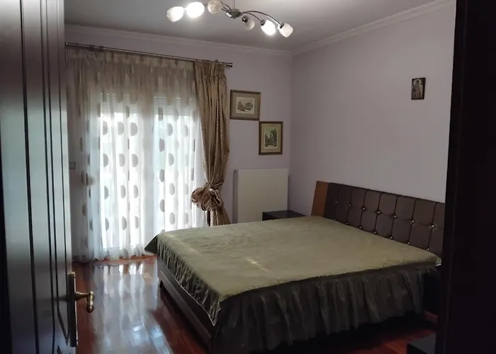Large Garden Family Apartment