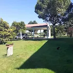 Large Garden Family Appartement