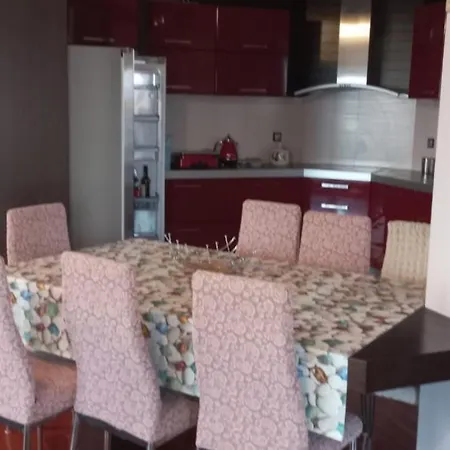 דירה Large Garden Family Paralía