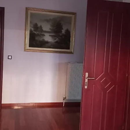 Large Garden Family Apartment