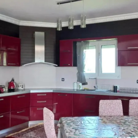 דירה Large Garden Family Paralía