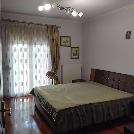 Large Garden Family Apartment